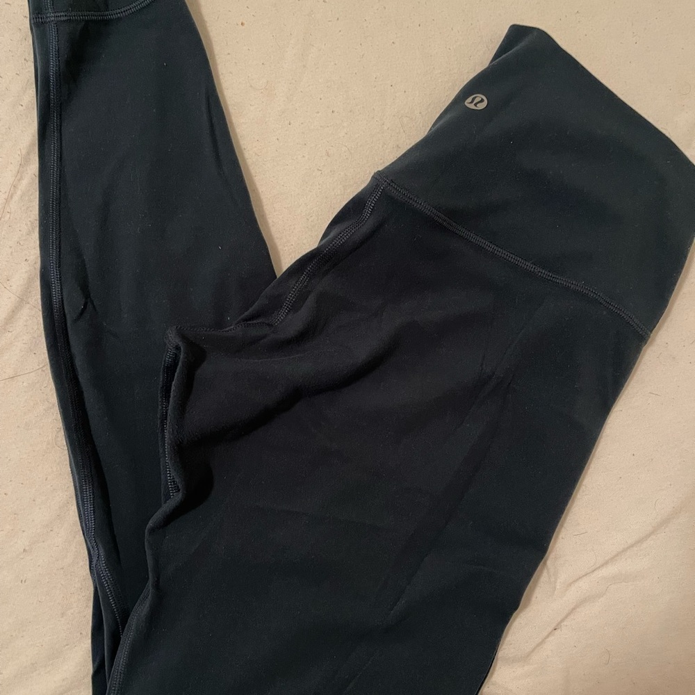 RARE LULULEMON leggings in submarine! dark green/dark blue mix